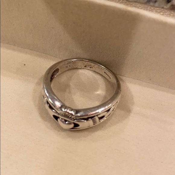 Claddagh ring - Picture 6 of 7